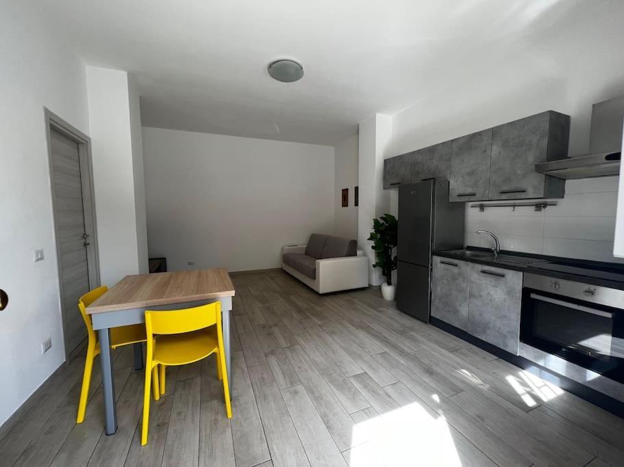Сasa de vacaciones Cozy House With Garden In Centocelle Metro C Roma